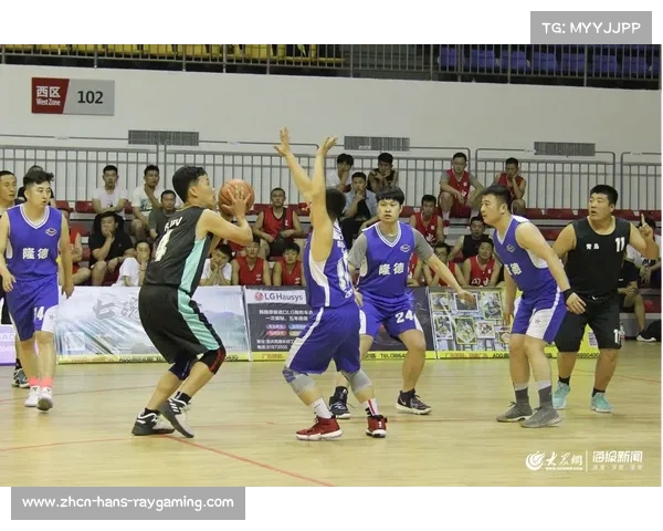 广东队今晚与广州队激战季后赛全力以赴争取胜利精彩对决不容错过