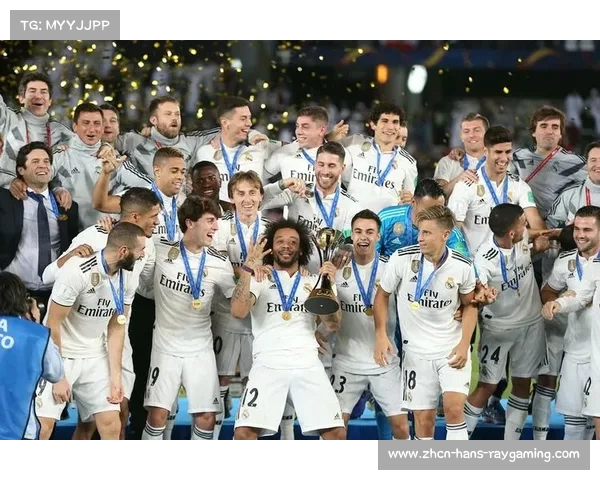 皇家马德里队徽高清壁纸探索足球文化的传承与荣耀